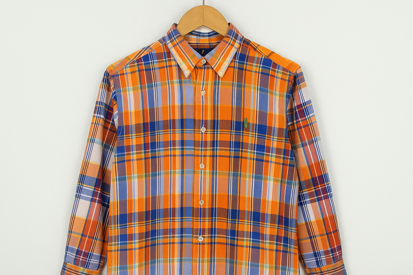 Camisa en gancho vista frontal