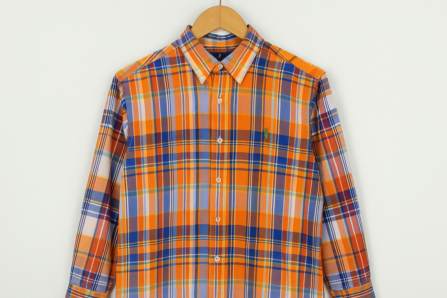 Camisa en gancho vista frontal