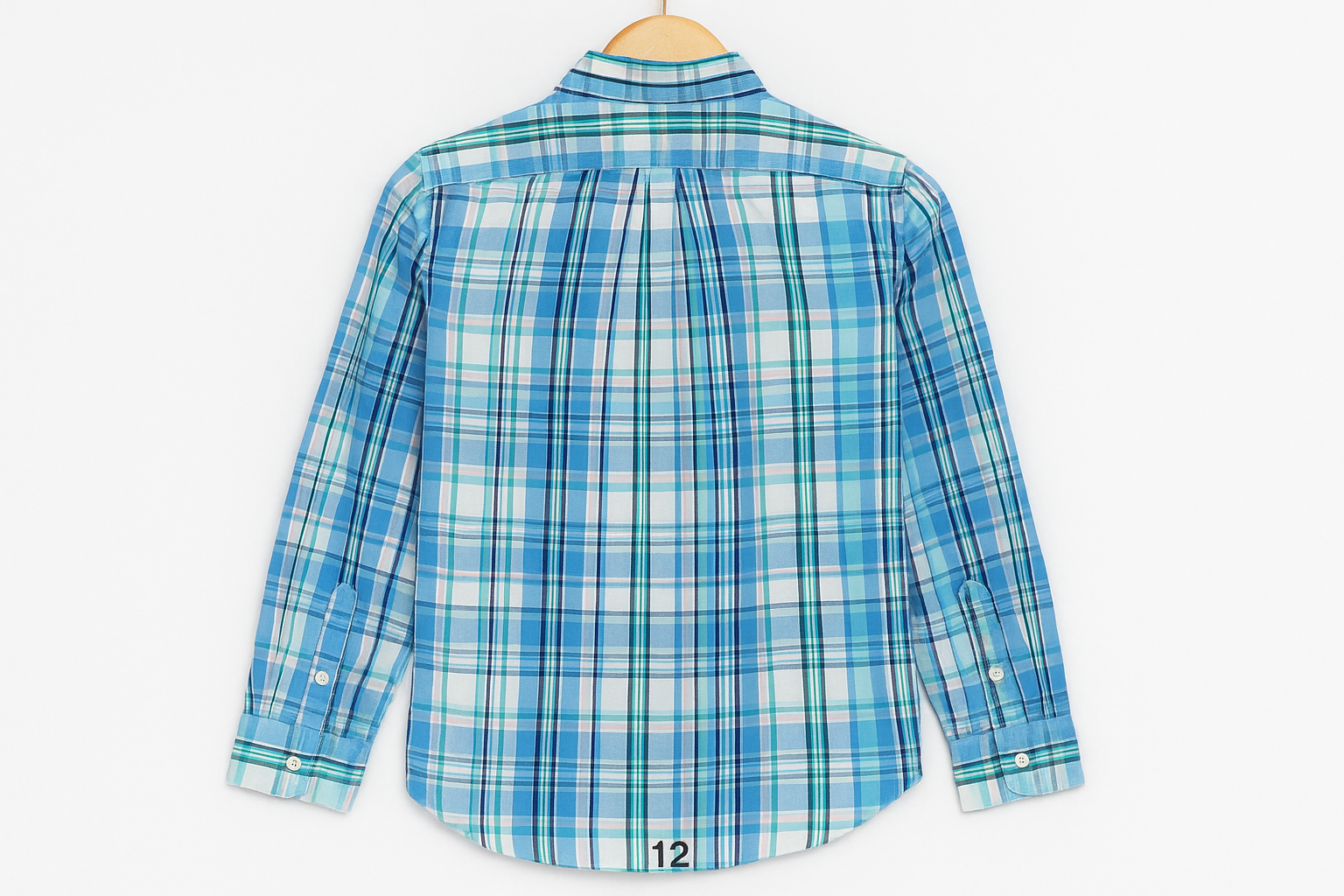 Camisa en gancho vista trasera