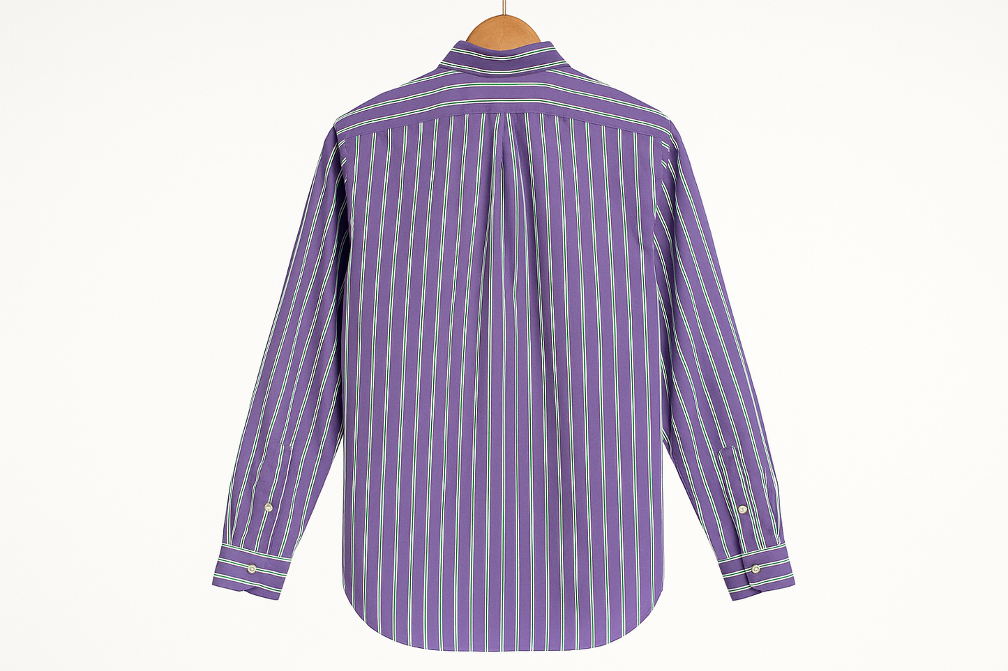 Camisa en gancho vista trasera