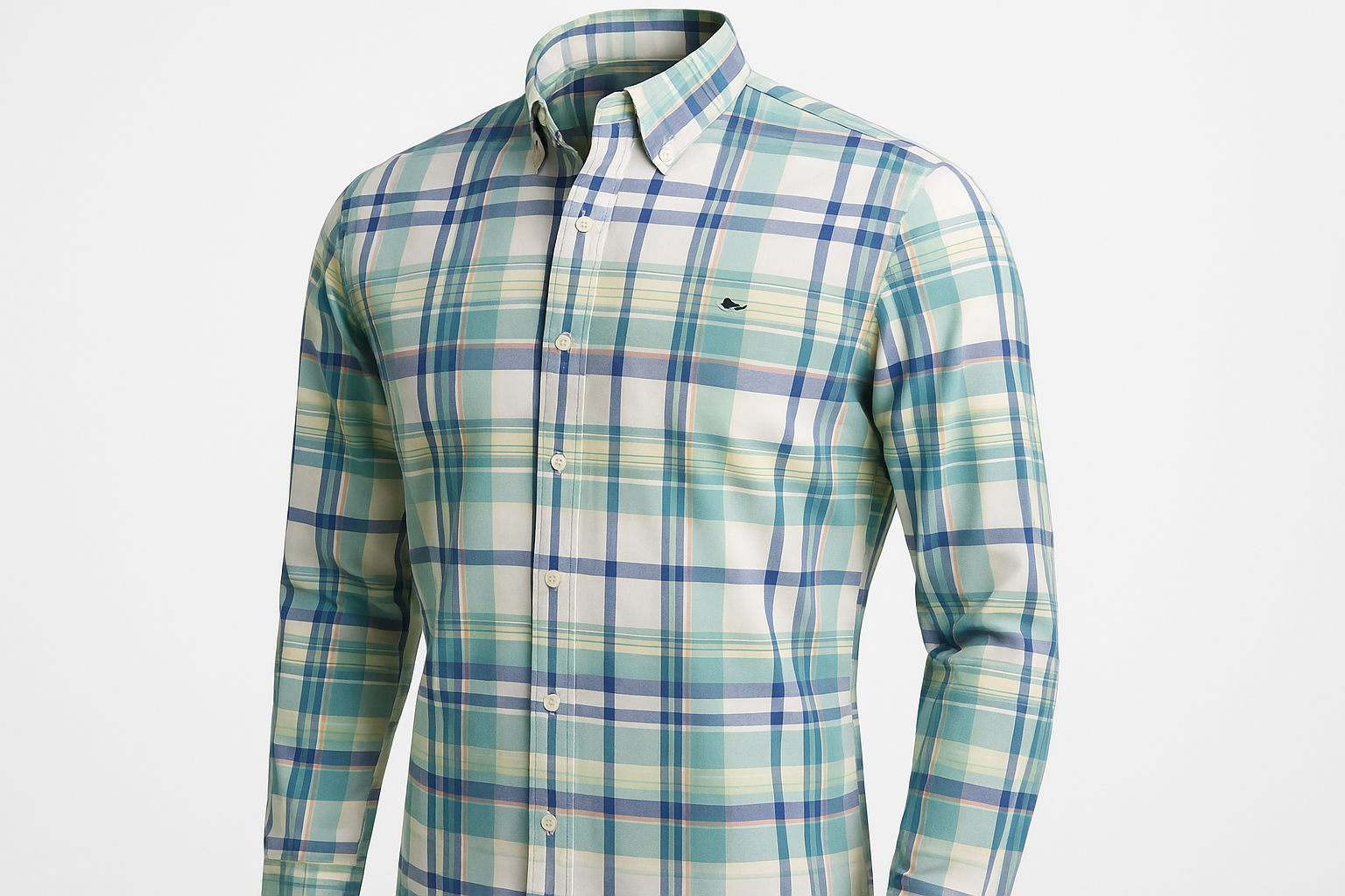 Camisa en maniquí ángulo 3/4