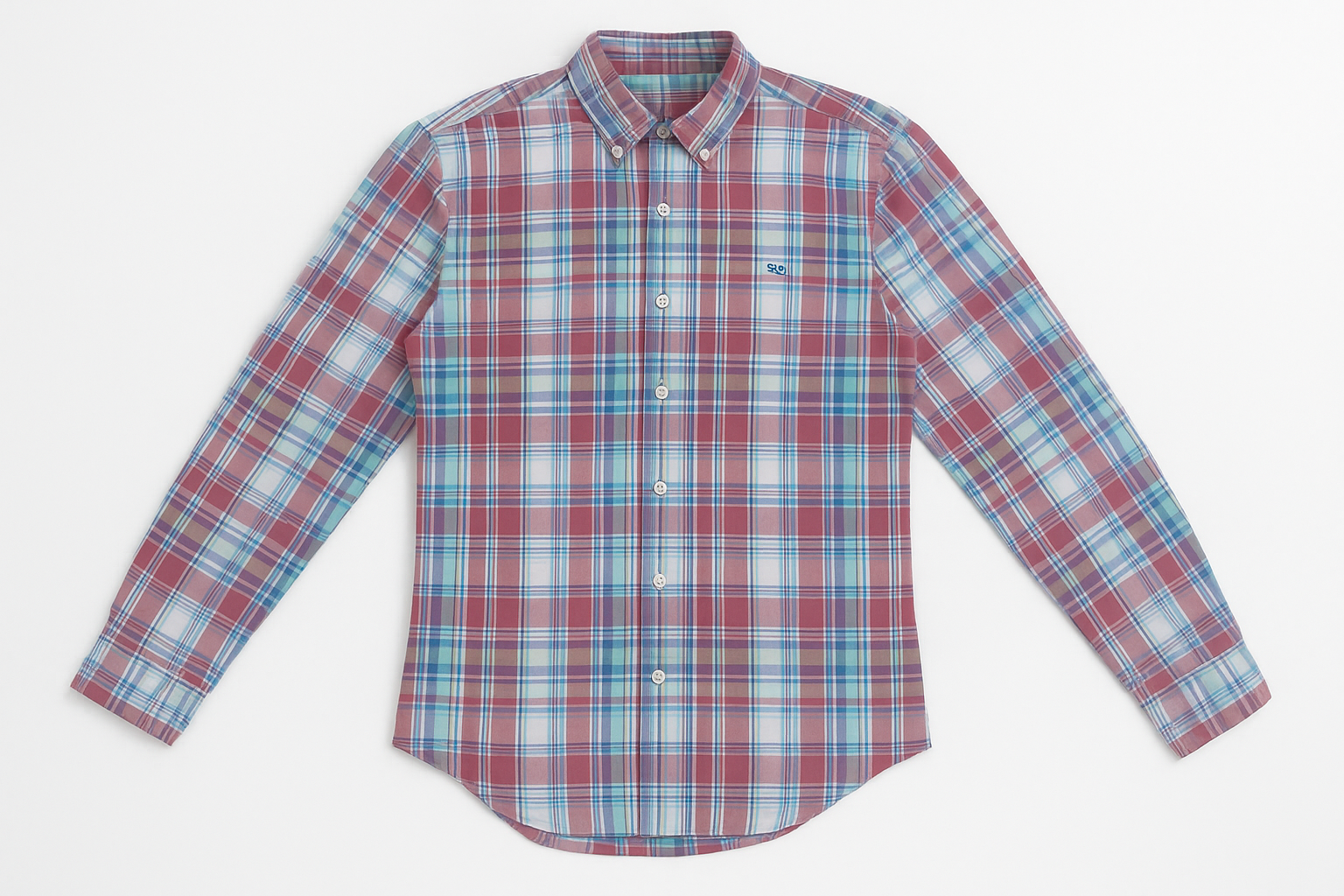 Camisa extendida vista frontal