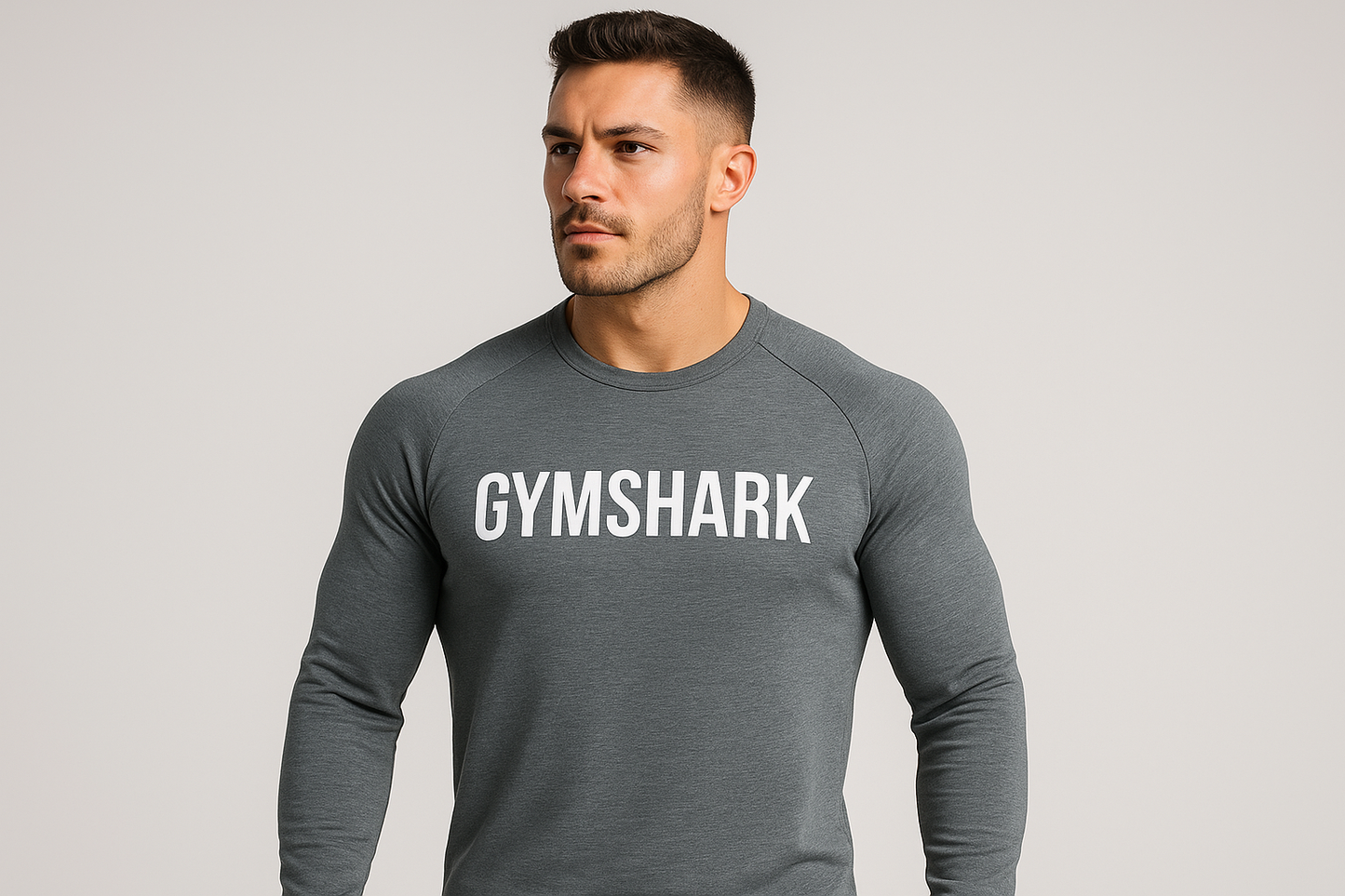 Camiseta GYMSHARK con modelo atlético