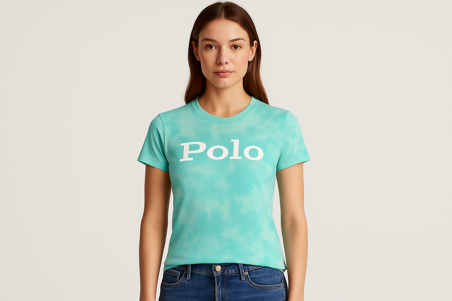 Camiseta tie-dye verde agua Polo mujer con modelo femenino