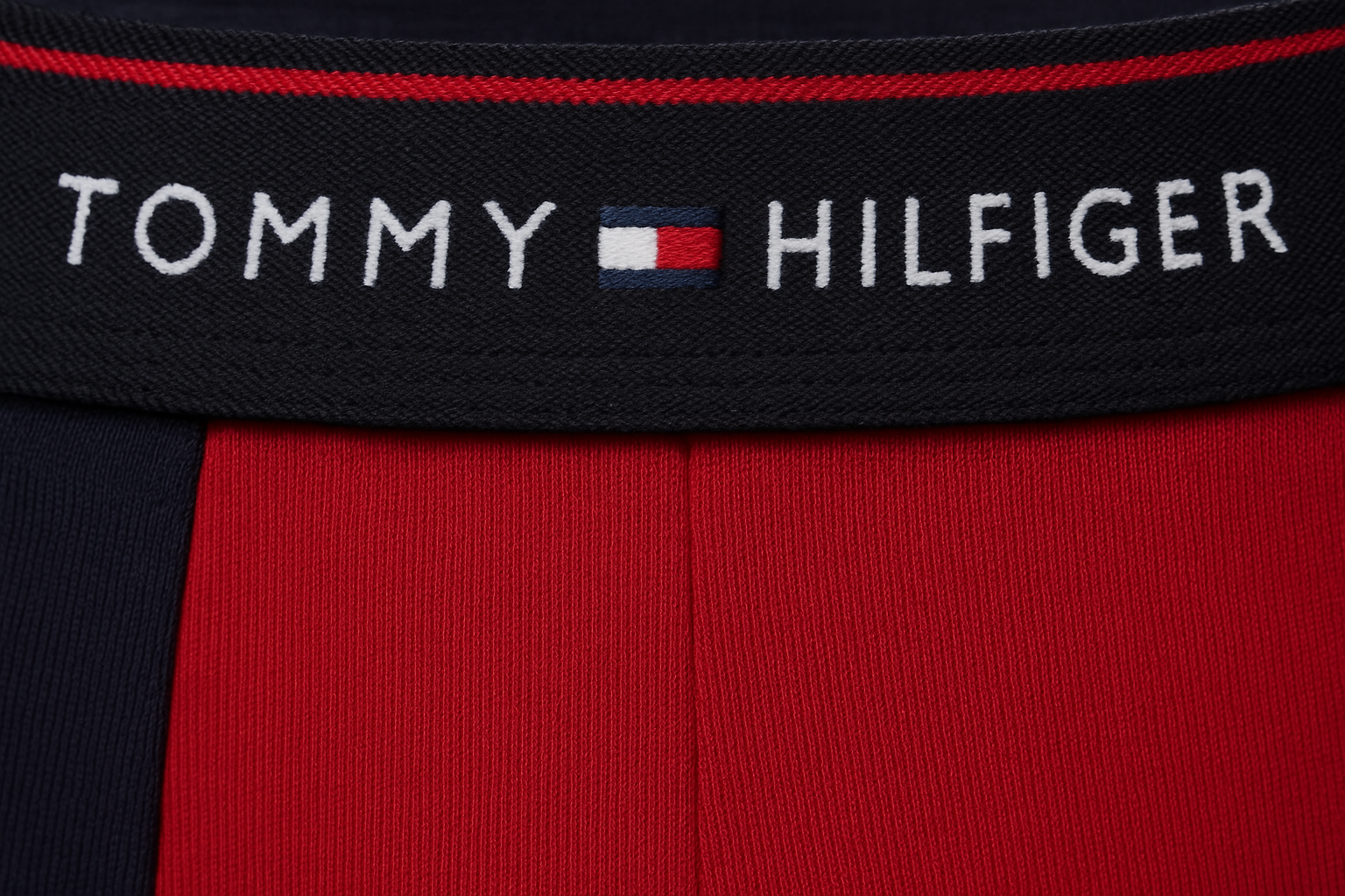Close-up 1 - Detalle de cintura Tommy Hilfiger