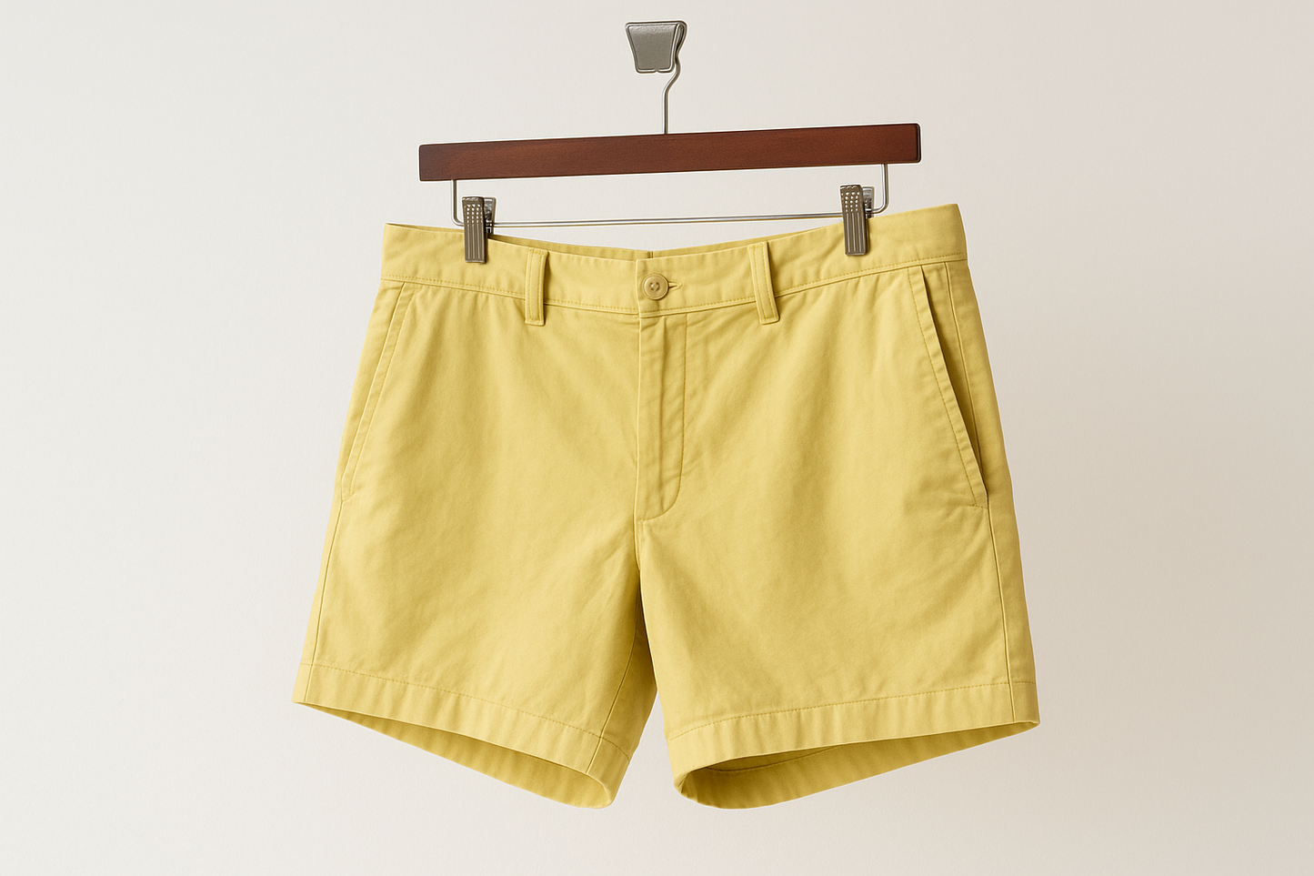 Colgado en percha - vista frontal sin logo