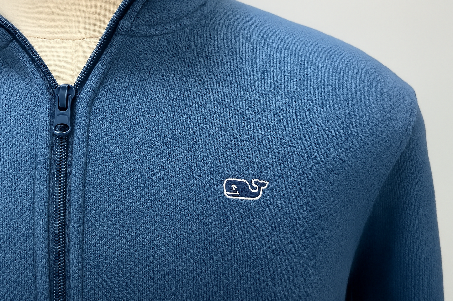 Detalle del logo y textura