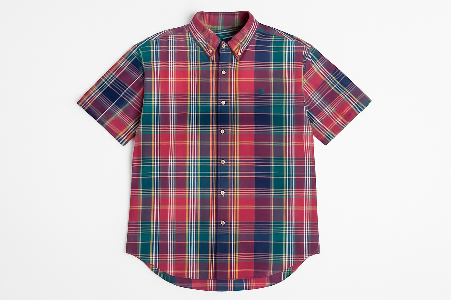 Flat lay - Camisa extendida (repetida)