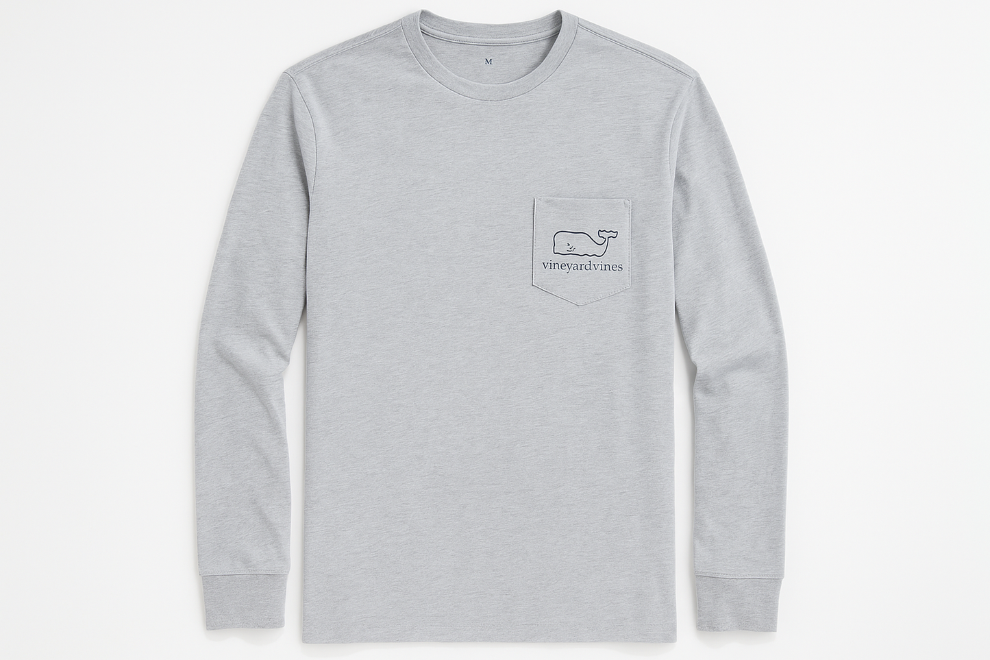 Frente con logo en bolsillo