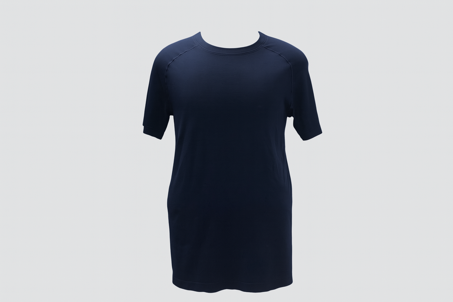 Ghost mannequin frontal Fabletics