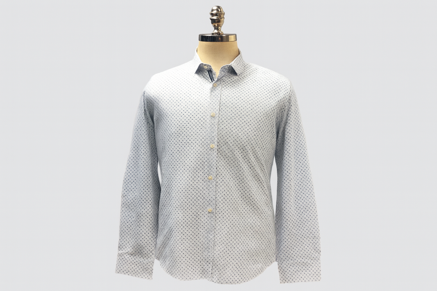 Ghost Mannequin - Vista en ángulo