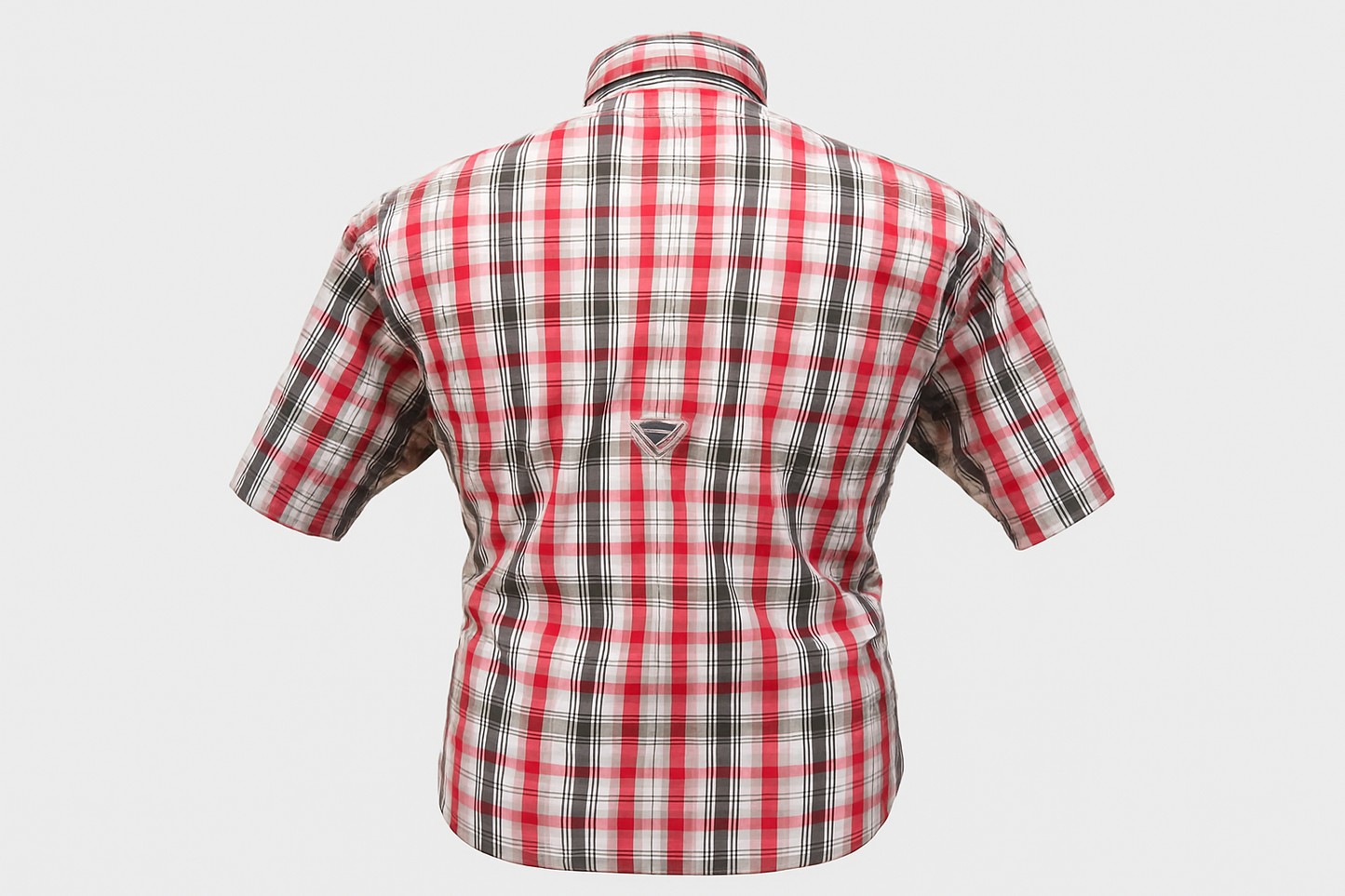 Ghost Mannequin - Vista trasera