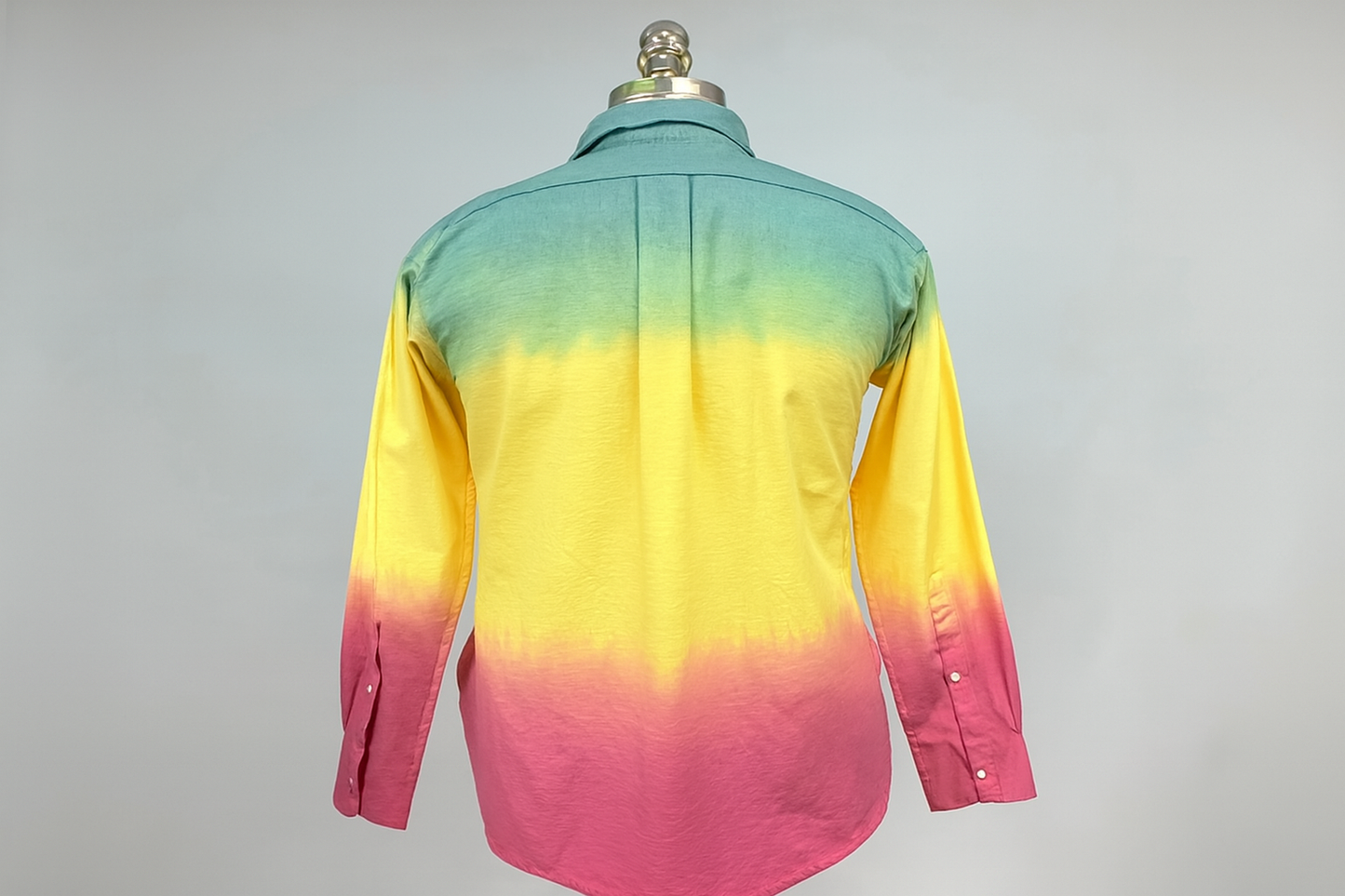 Ghost mannequin - Vista trasera