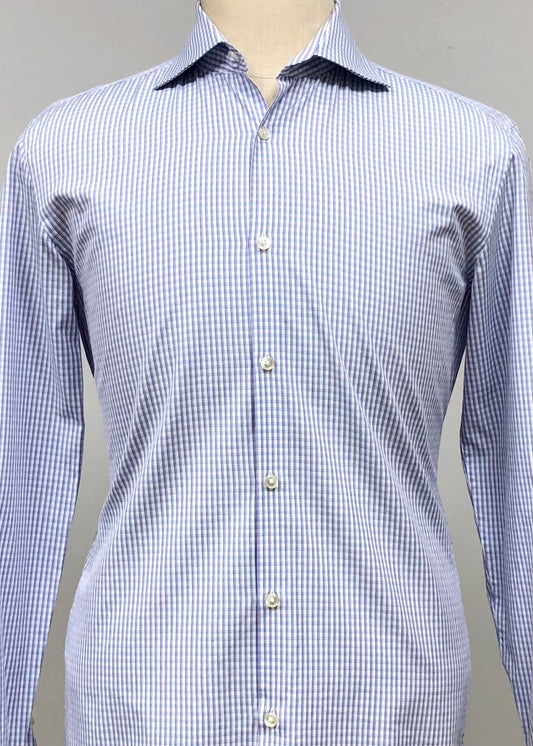 Camisa de botones Hugo Boss 🇩🇪 color blanco con patrón de cuadros color morado y celeste Talla M Entalle Slim Fit