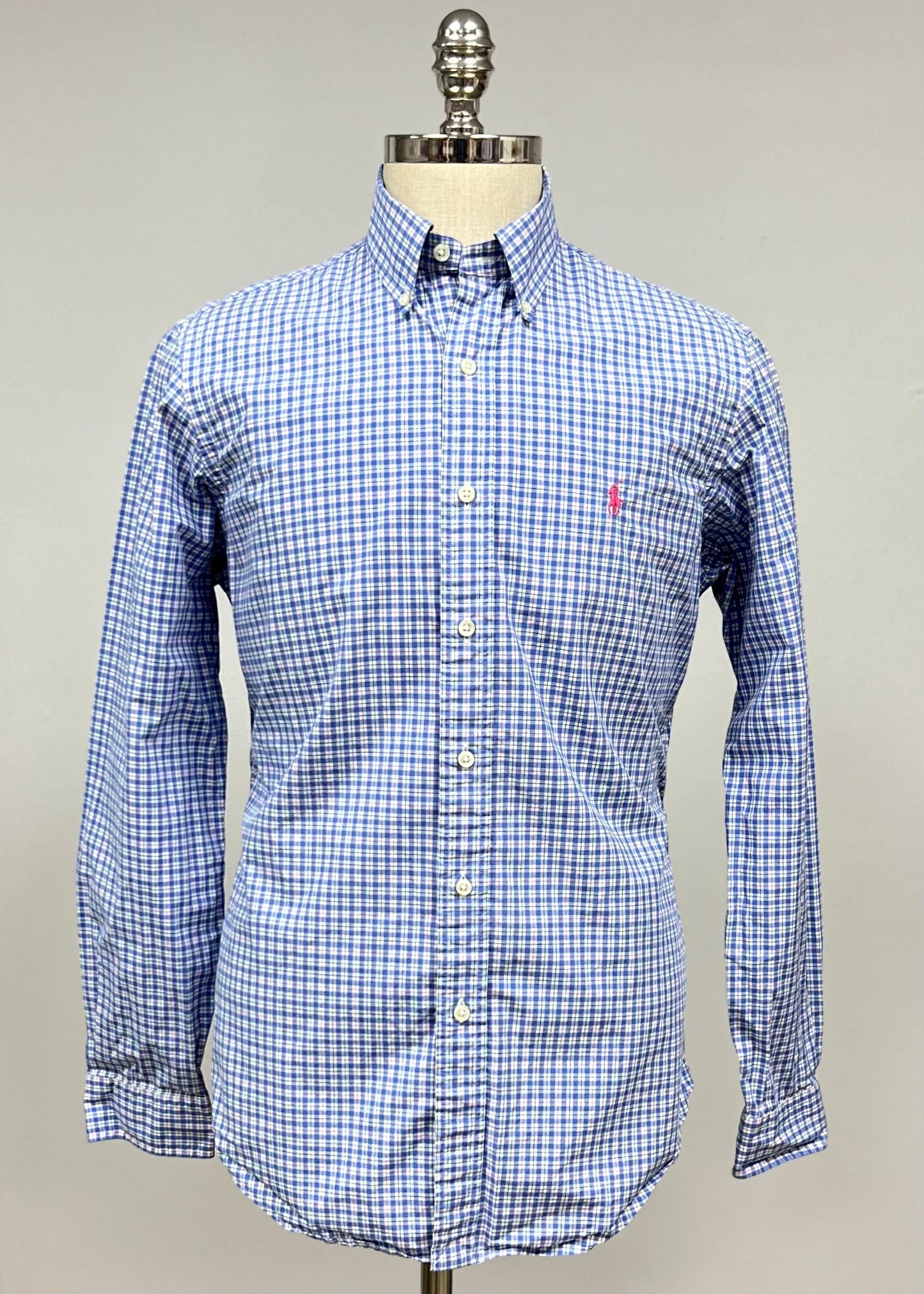 Camisa Polo Ralph Lauren 🏇🏼 color blanco con patrón de cuadros gingham celeste, verde y rosado Talla S y XL Entalle Regular