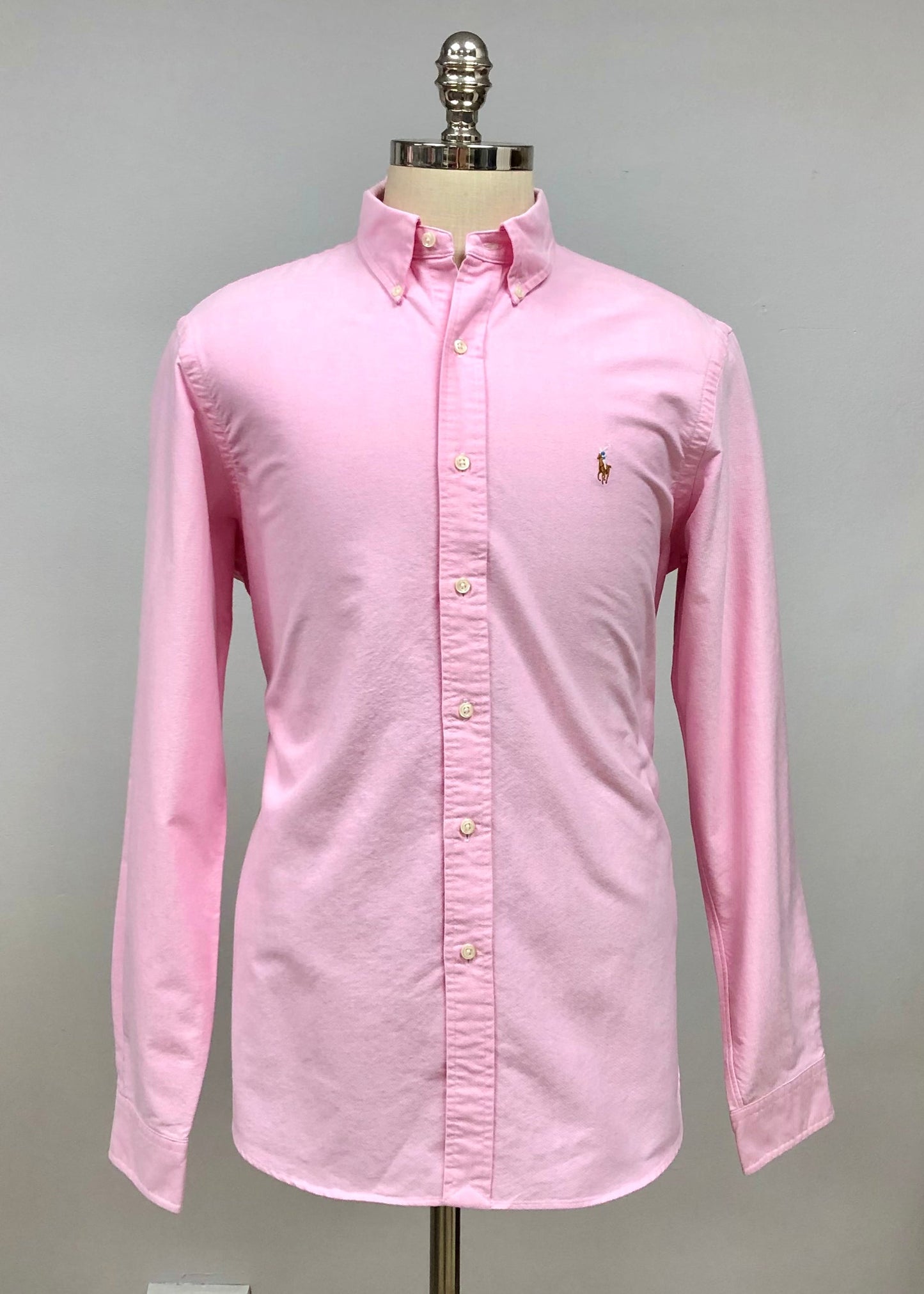 Camisa de botones Polo Ralph Lauren 🏇🏼 Oxford en color rosado claro Talla L Entalle Custom Fit