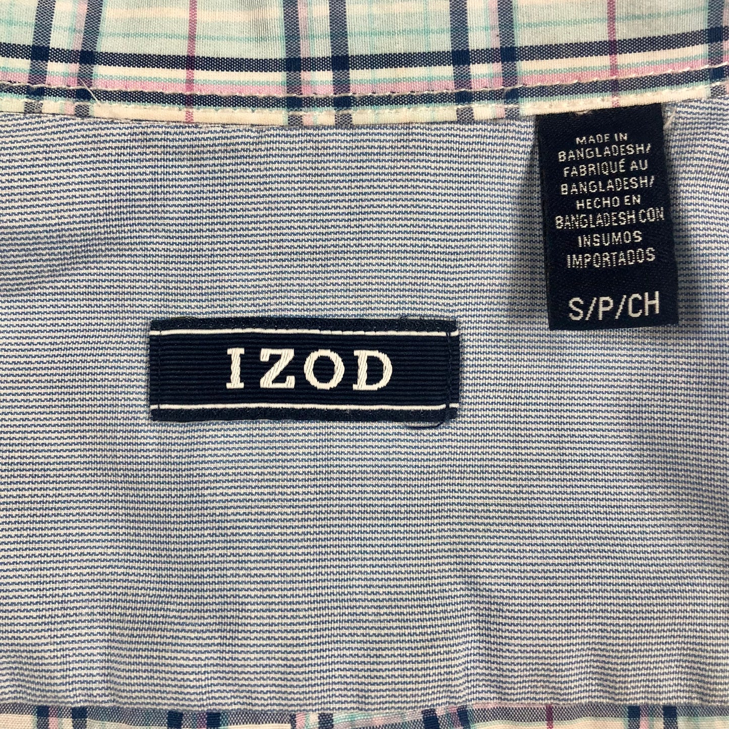 Camisa Izod 🇺🇸 color Blanco con cuadros azul y rojo Talla S Entalle Regular