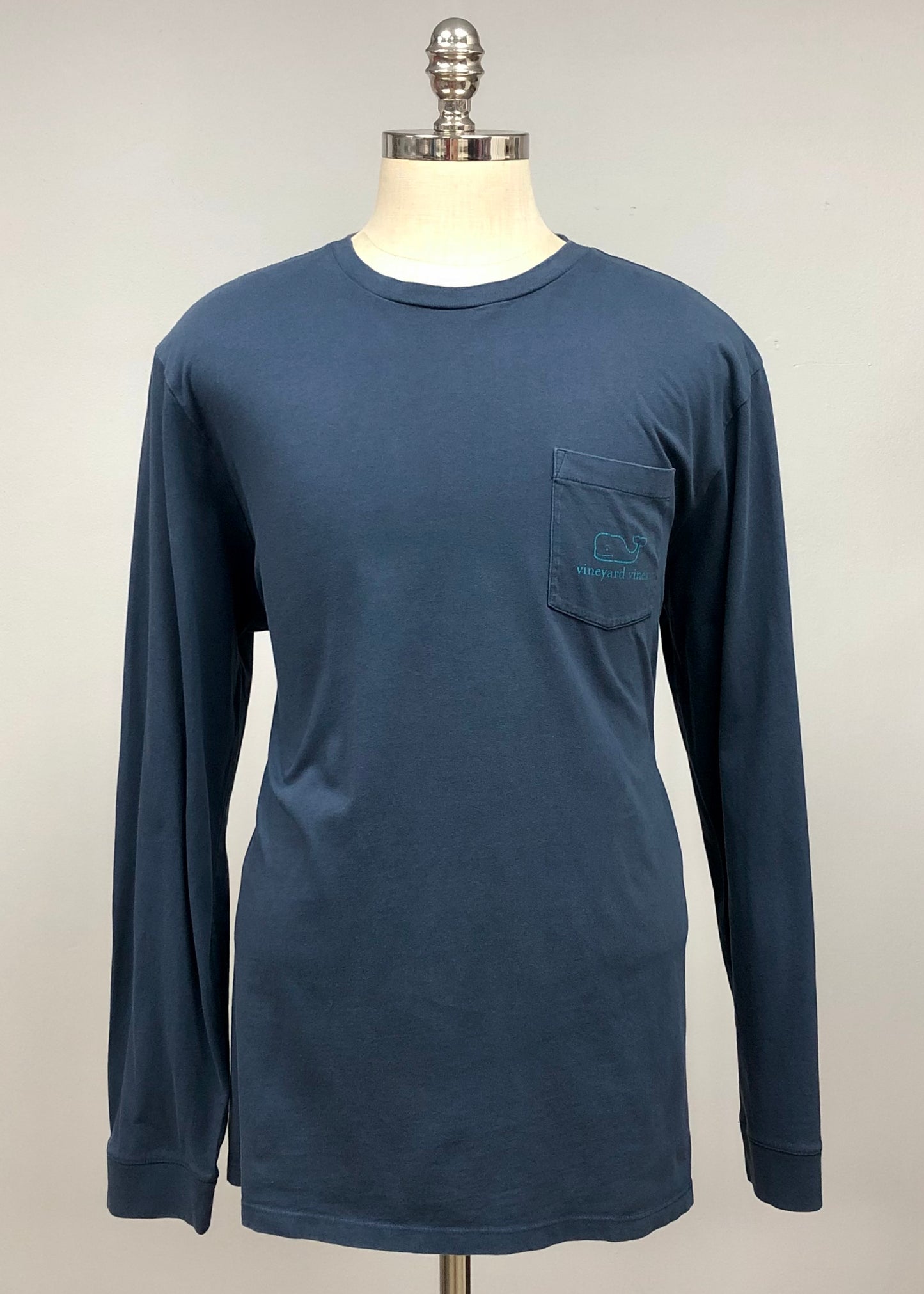 Camiseta de bolsillo Vineyard Vines 🐳 color azul oscuro con Diseño de ballena Talla XL