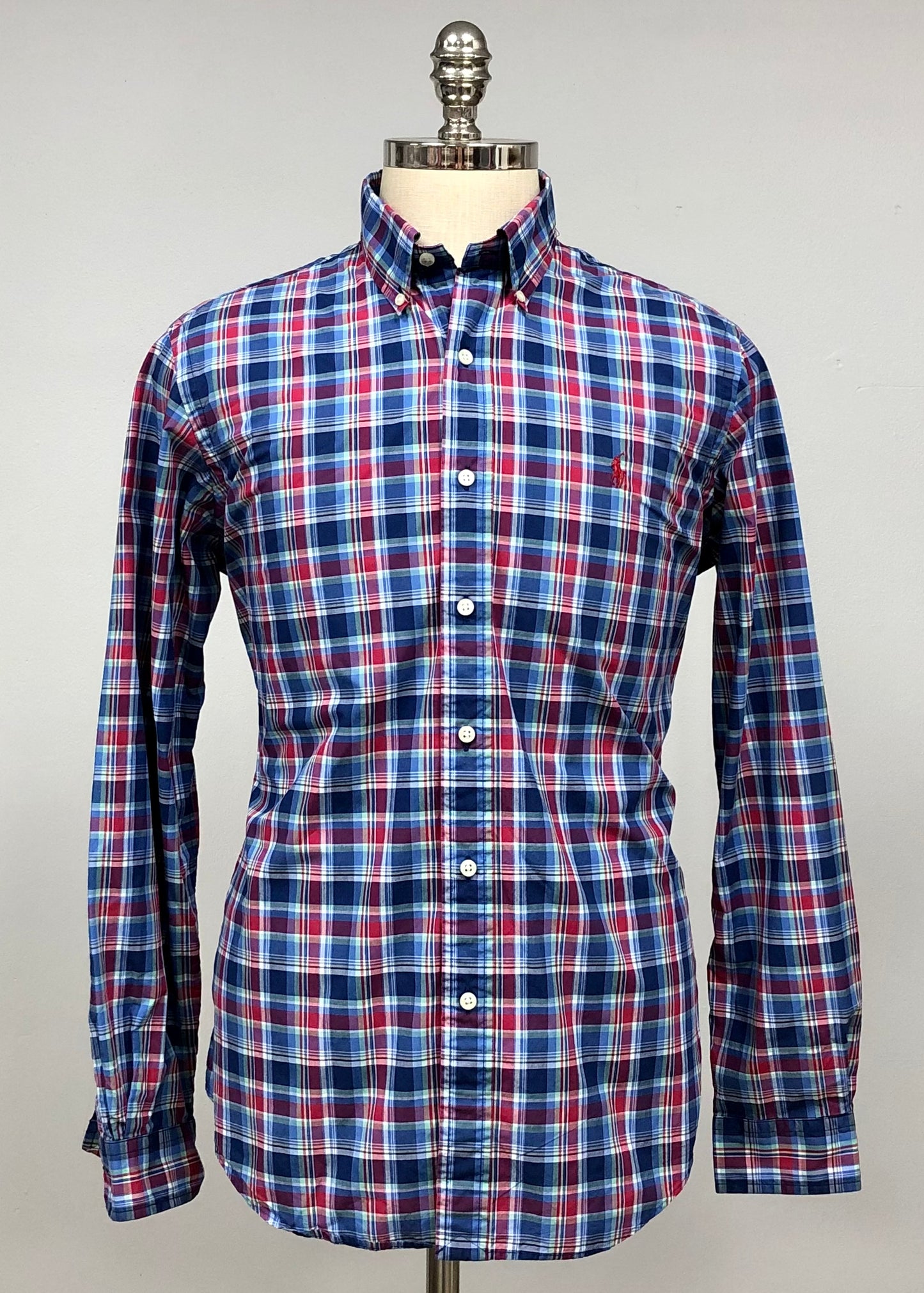 Camisa Polo Ralph Lauren 🏇🏼 con patrón de cuadros tartán azul, celeste y rojo Talla L Entalle Regular