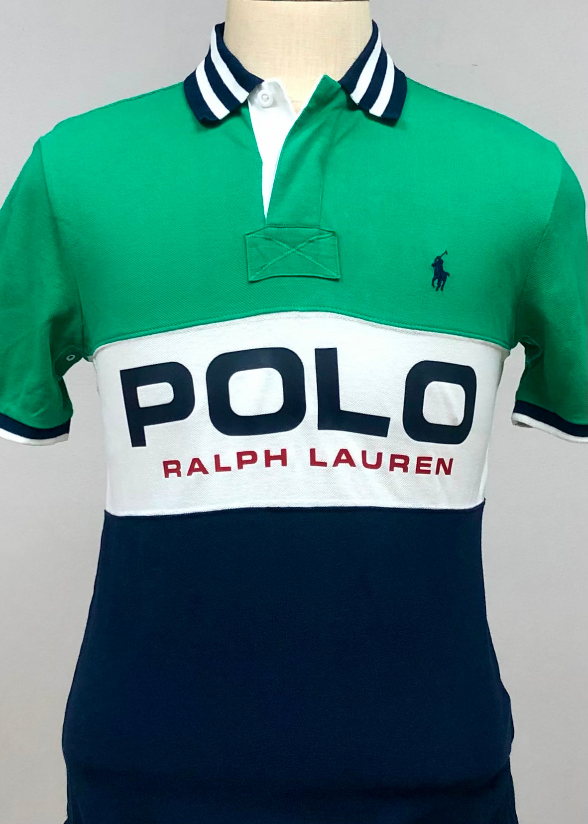 Camiseta Polo Ralph Lauren 🏇🏼 con franjas en color verde, blanco y azul navy Talla S Custom Slim Fit