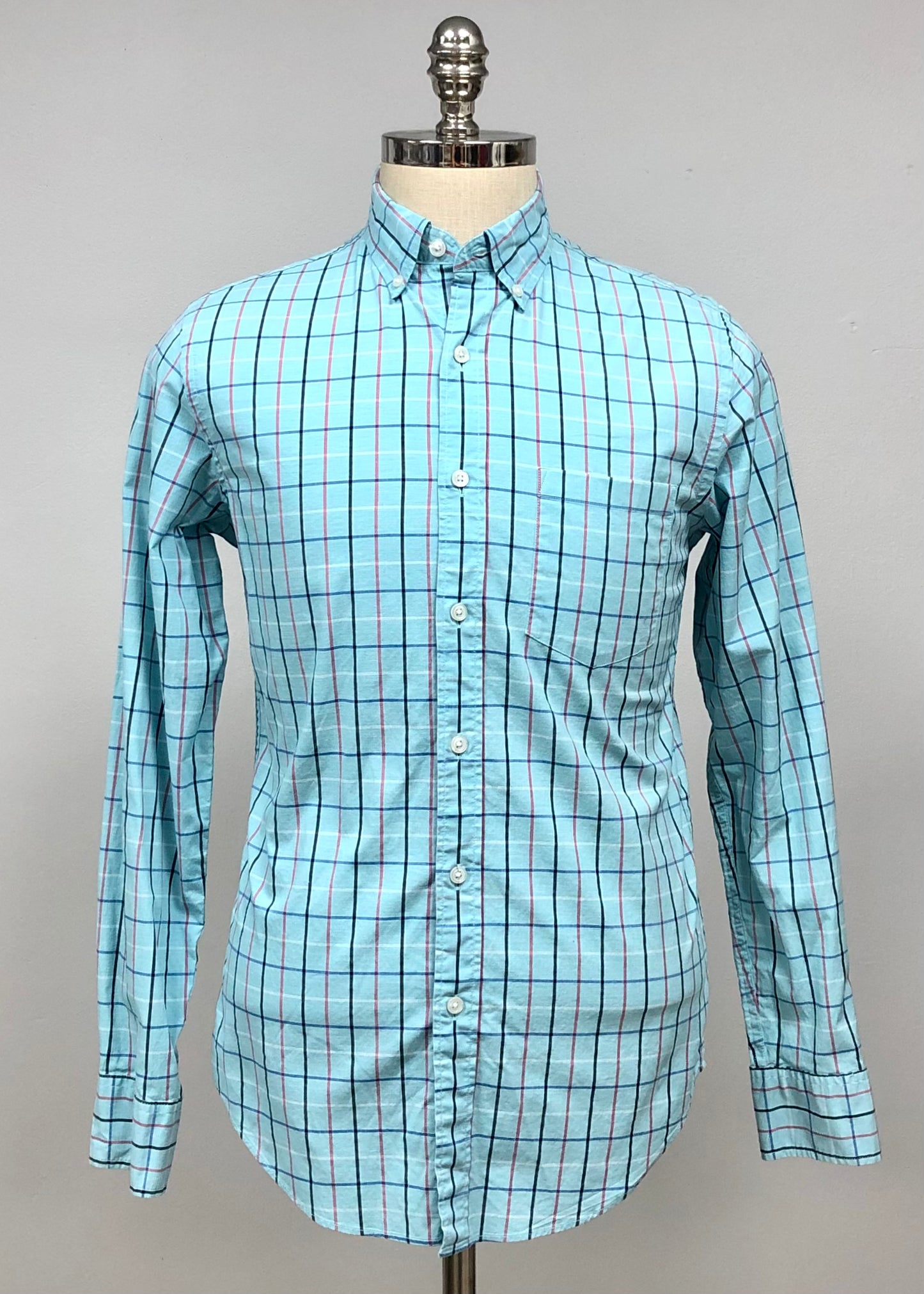 Camisa J.Crew 🇺🇸 color Celeste con cuadros en color rosado y azul Talla S (14) Entalle Slim Fit