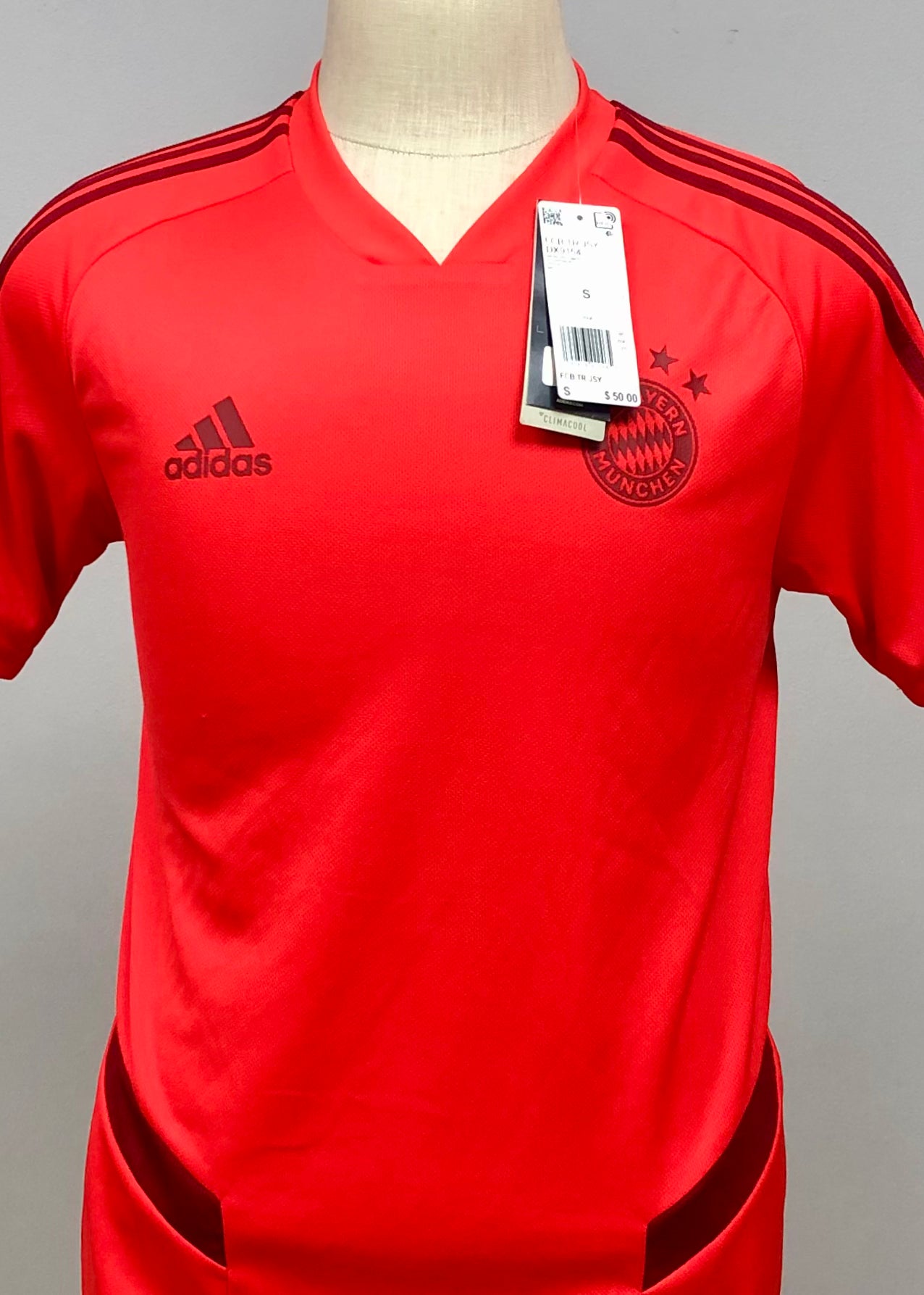 Camiseta de entrenamiento Adidas ⚽️ del Bayern Munich Rojo Active Maroon Talla Small