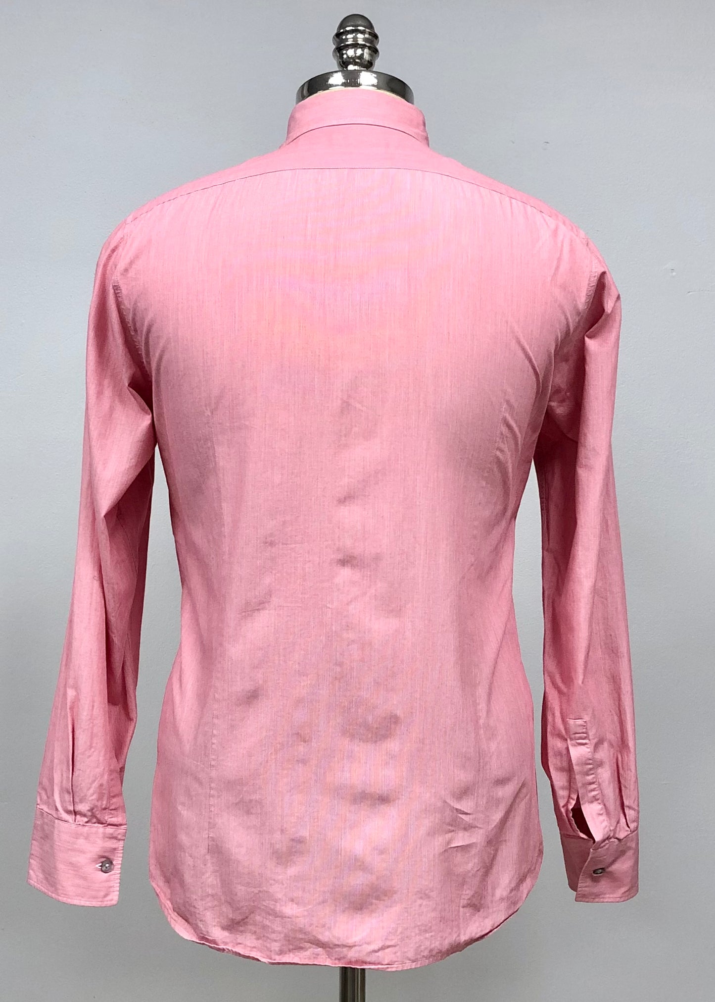 Camisa de botones Hugo Boss 🇩🇪 color rosado tornasol Talla M Entalle Regular