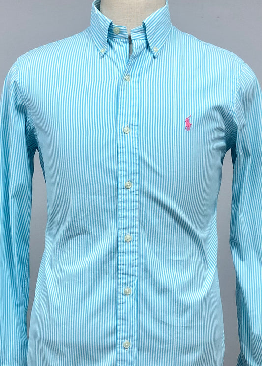 Camisa Polo Ralph Lauren 🏇🏼 Color blanco patron de rayas en color turquesa Talla S Entalle Regular