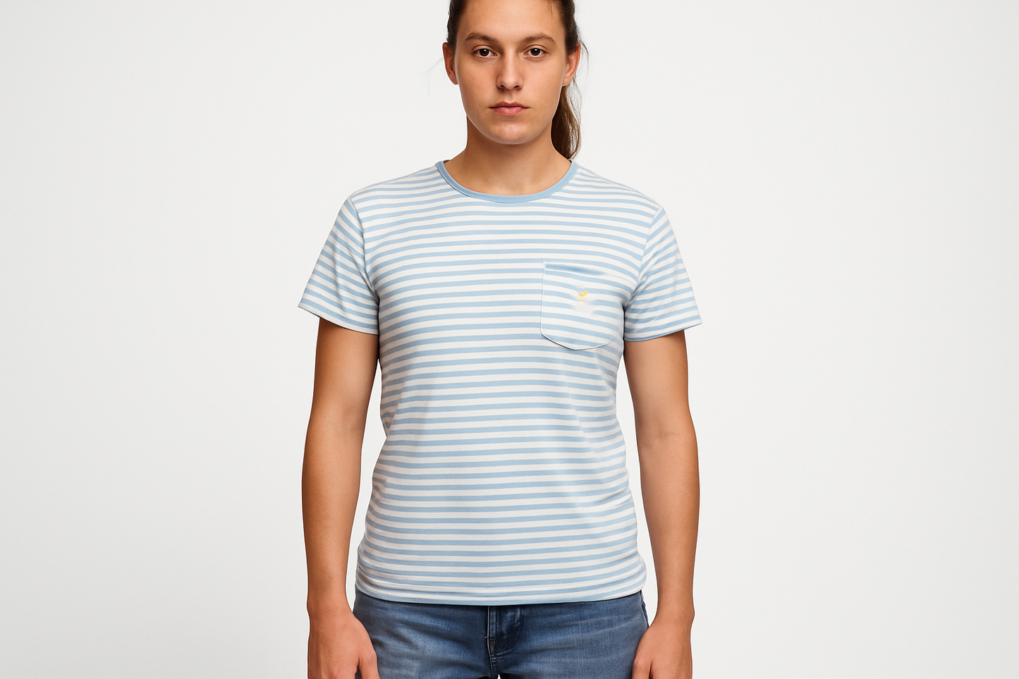 Imagen 1 - Pose de pie frontal