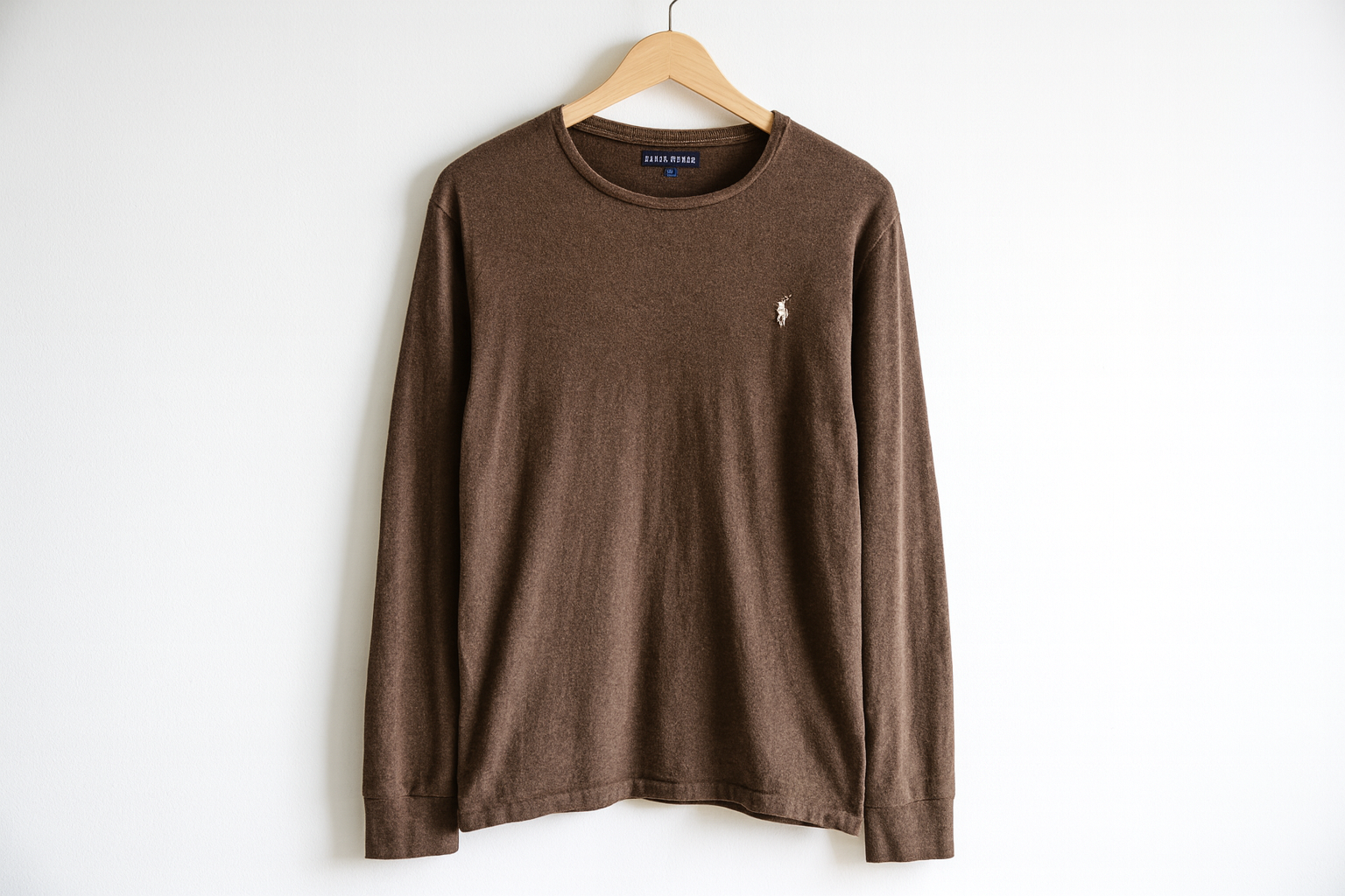 Imagen 2 - Colgada en percha