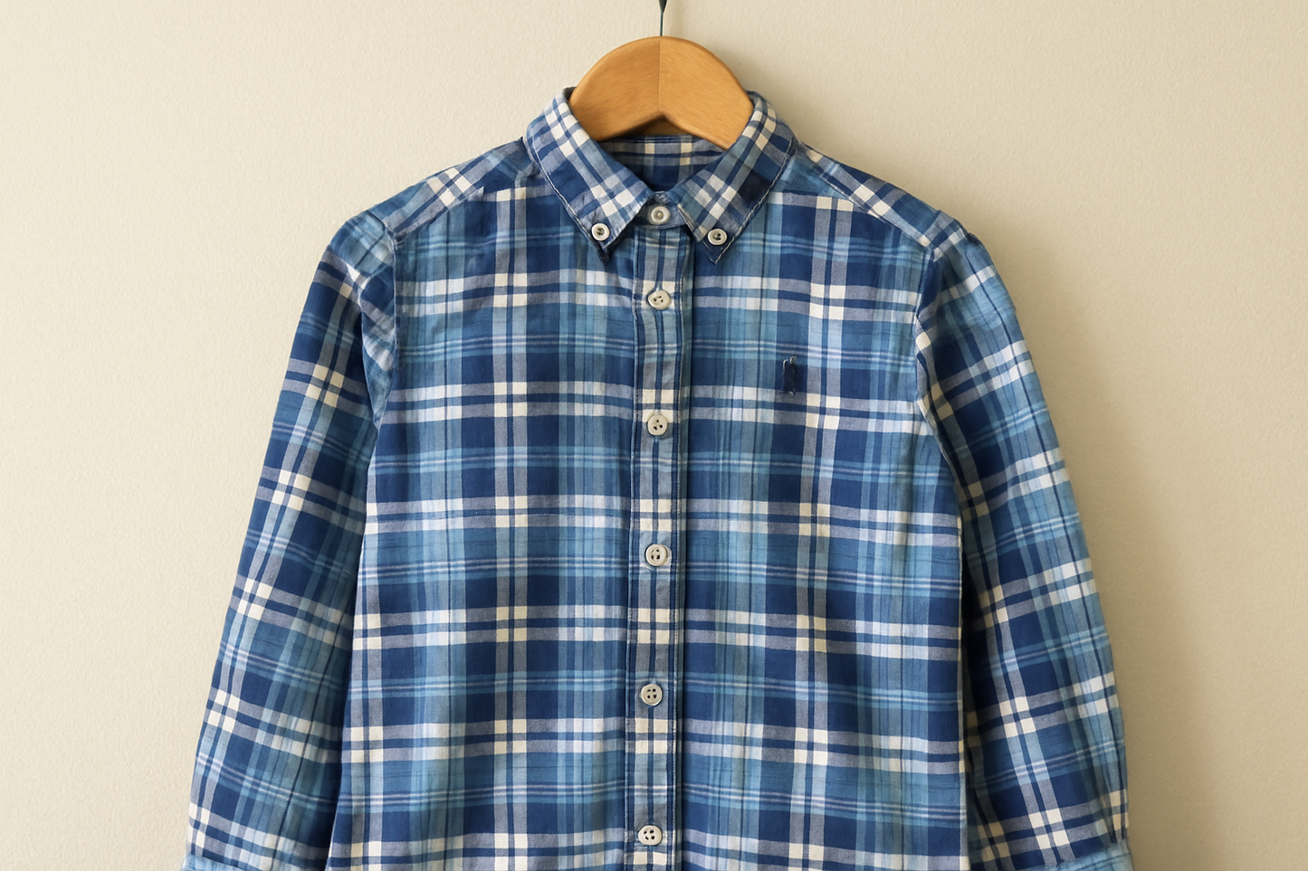 Imagen 2 - Colgada en percha