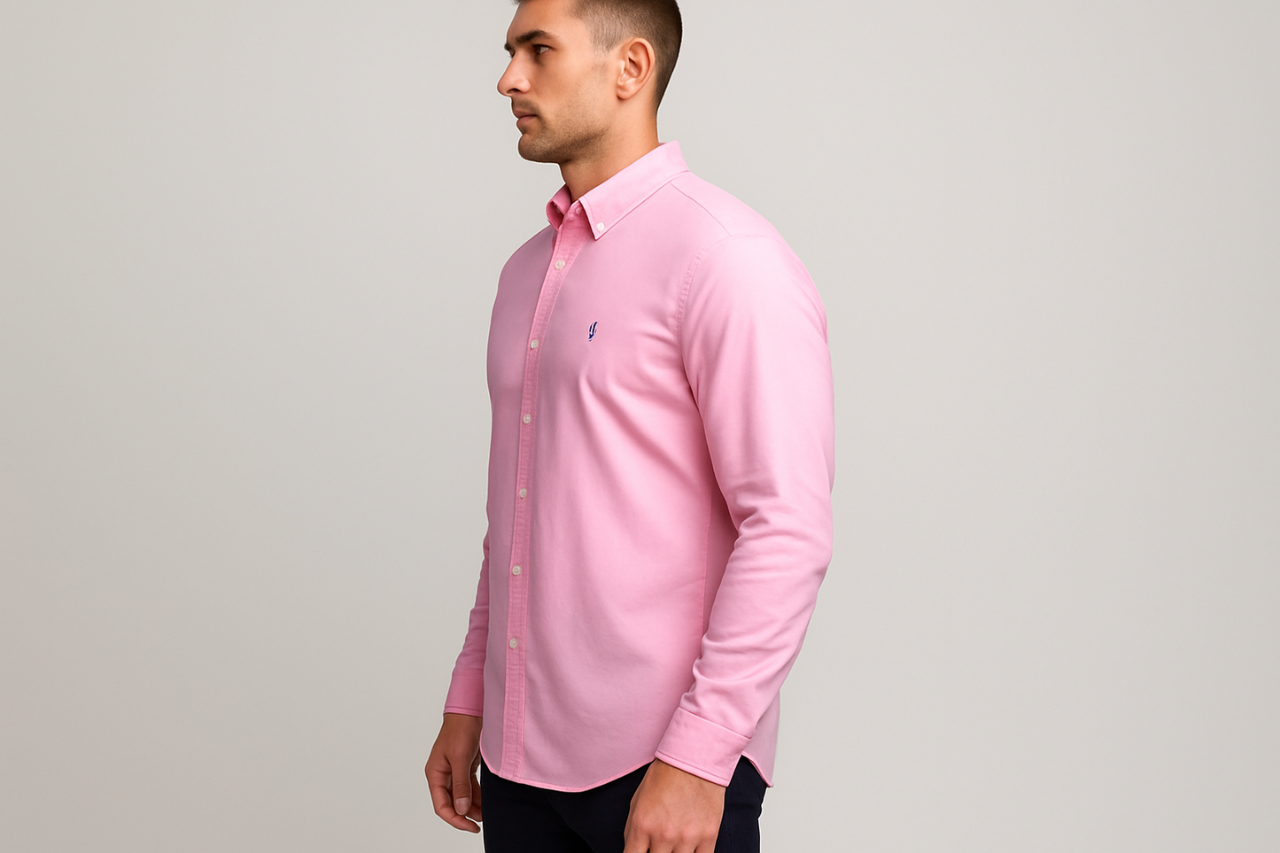 Imagen 2 - Modelo atlético vista de perfil