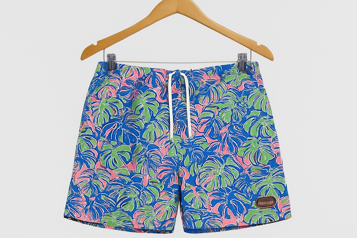 Imagen 2 - Vista frontal colgado