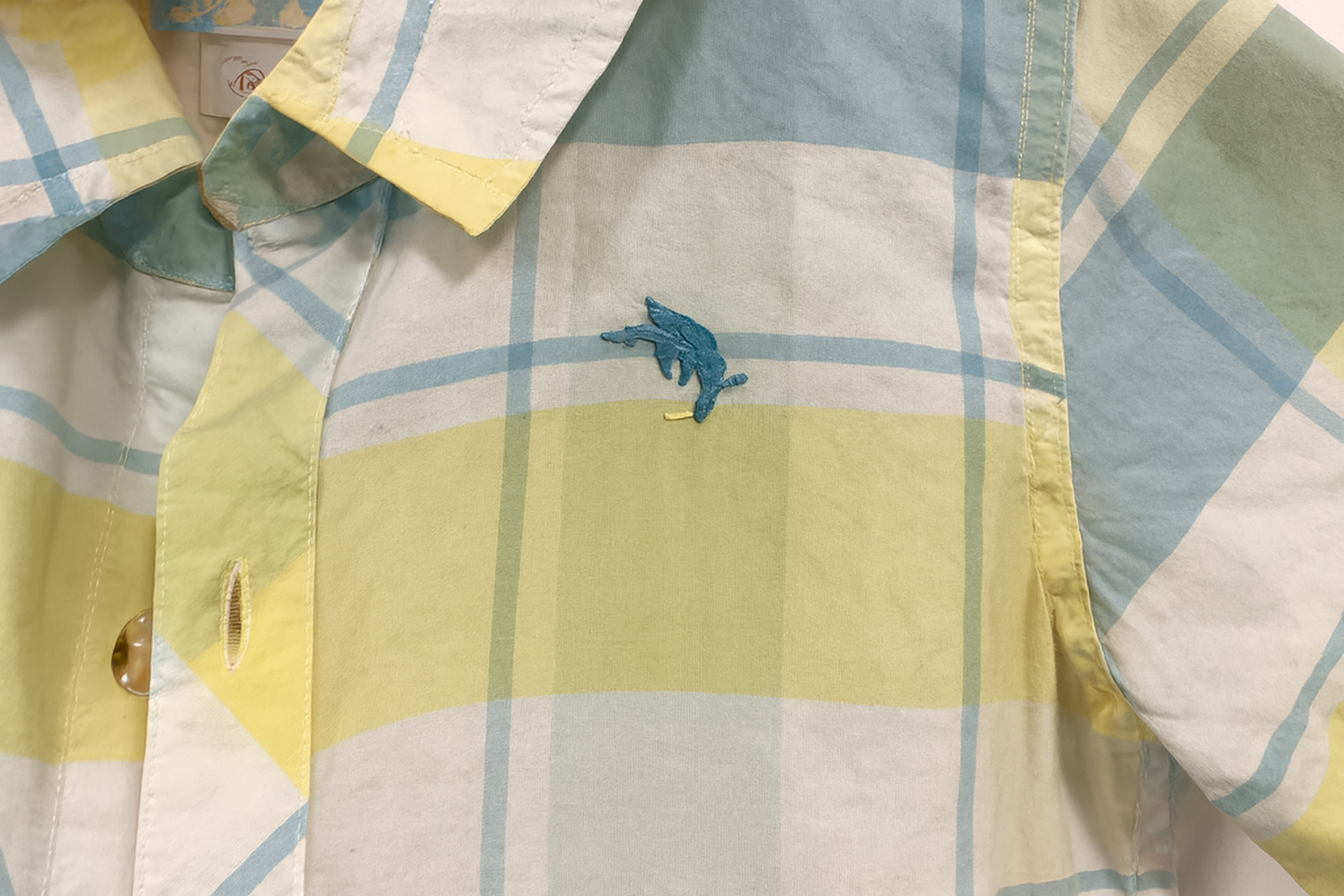 Imagen 3 - Detalle del patrón y logo