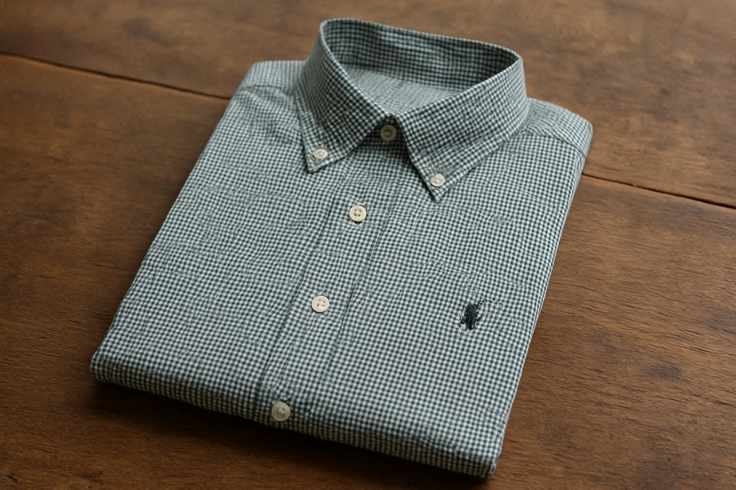 Imagen 3 - Doblada en superficie de madera