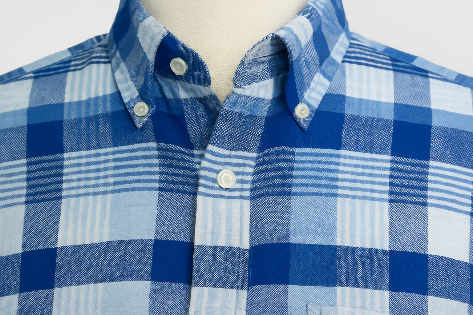 Imagen 4 - Detalle del cuello y botones