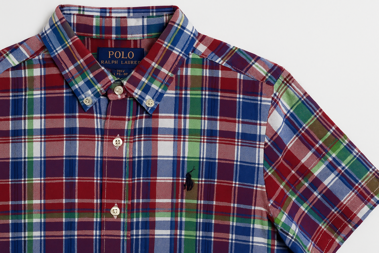 Imagen 4 - Detalle del logo y cuello