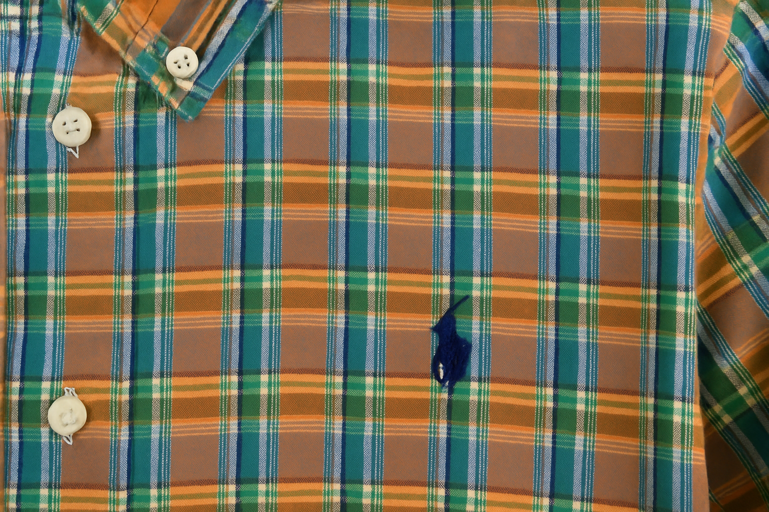 Imagen 4 - Detalle del patrón y logo