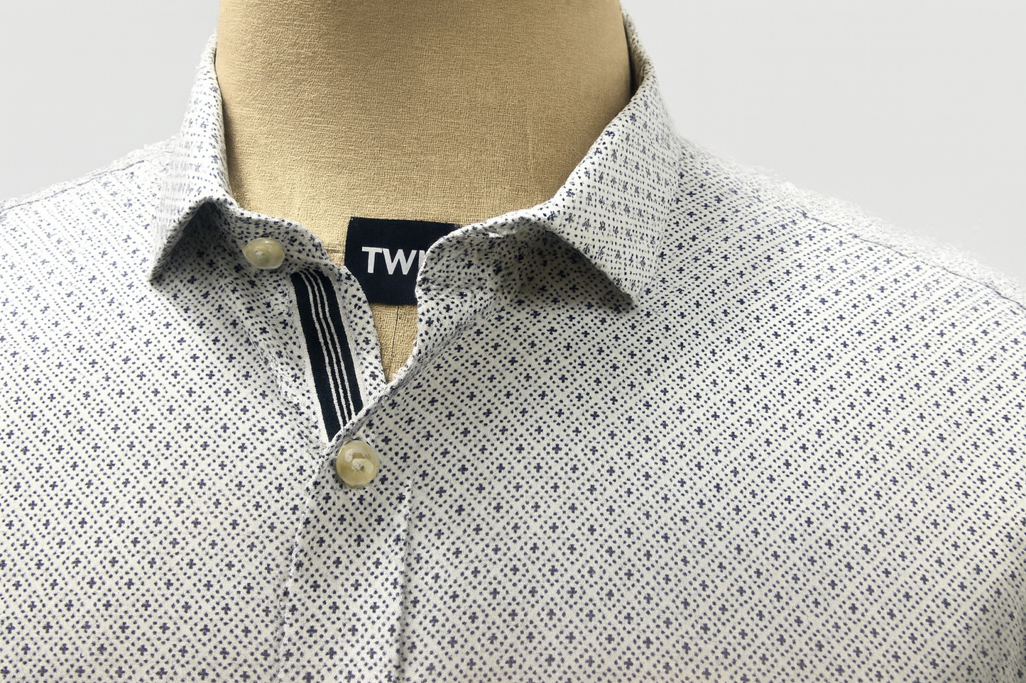 Imagen 4 - Detalle del patrón y logo