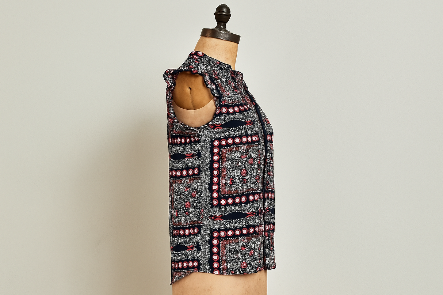 Imagen 4 - En maniquí perfil