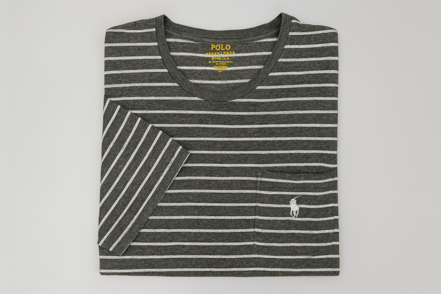 Imagen 5 - Camiseta doblada