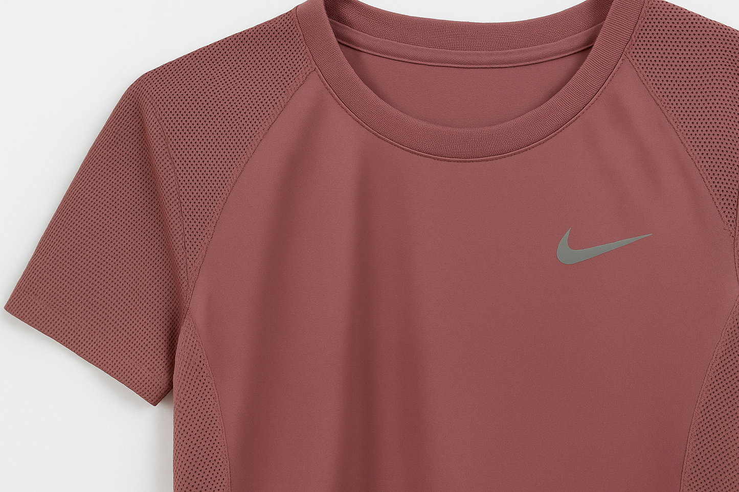 Imagen 5 - Detalle del logo y mesh