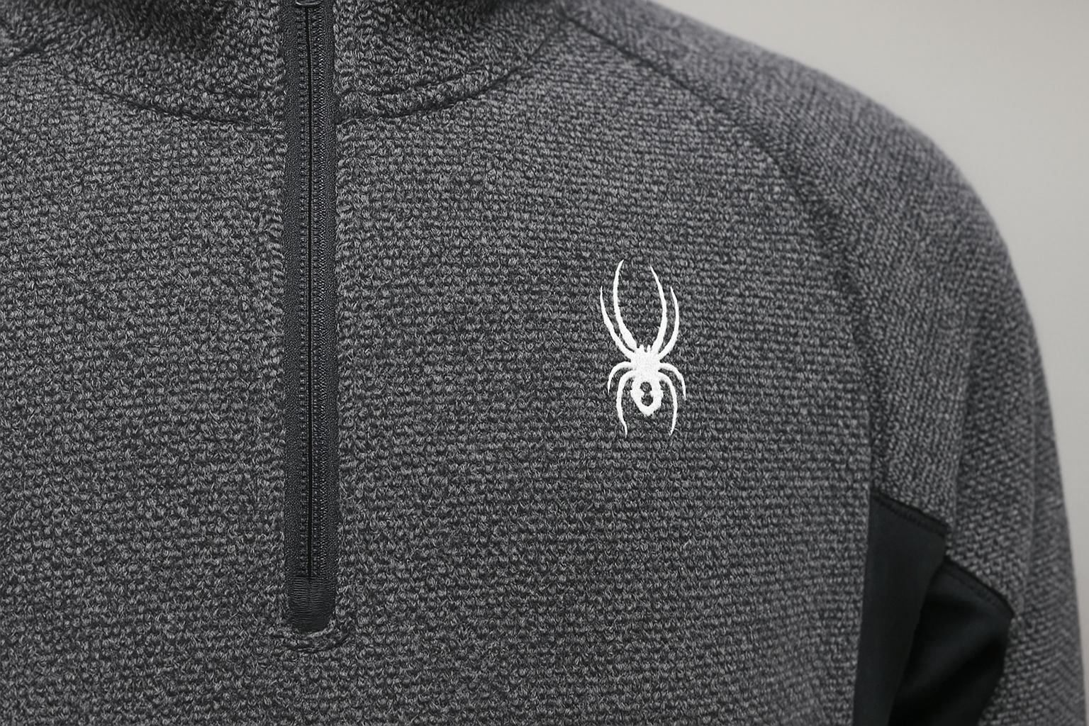 Imagen 5 - Detalle del logo y textura