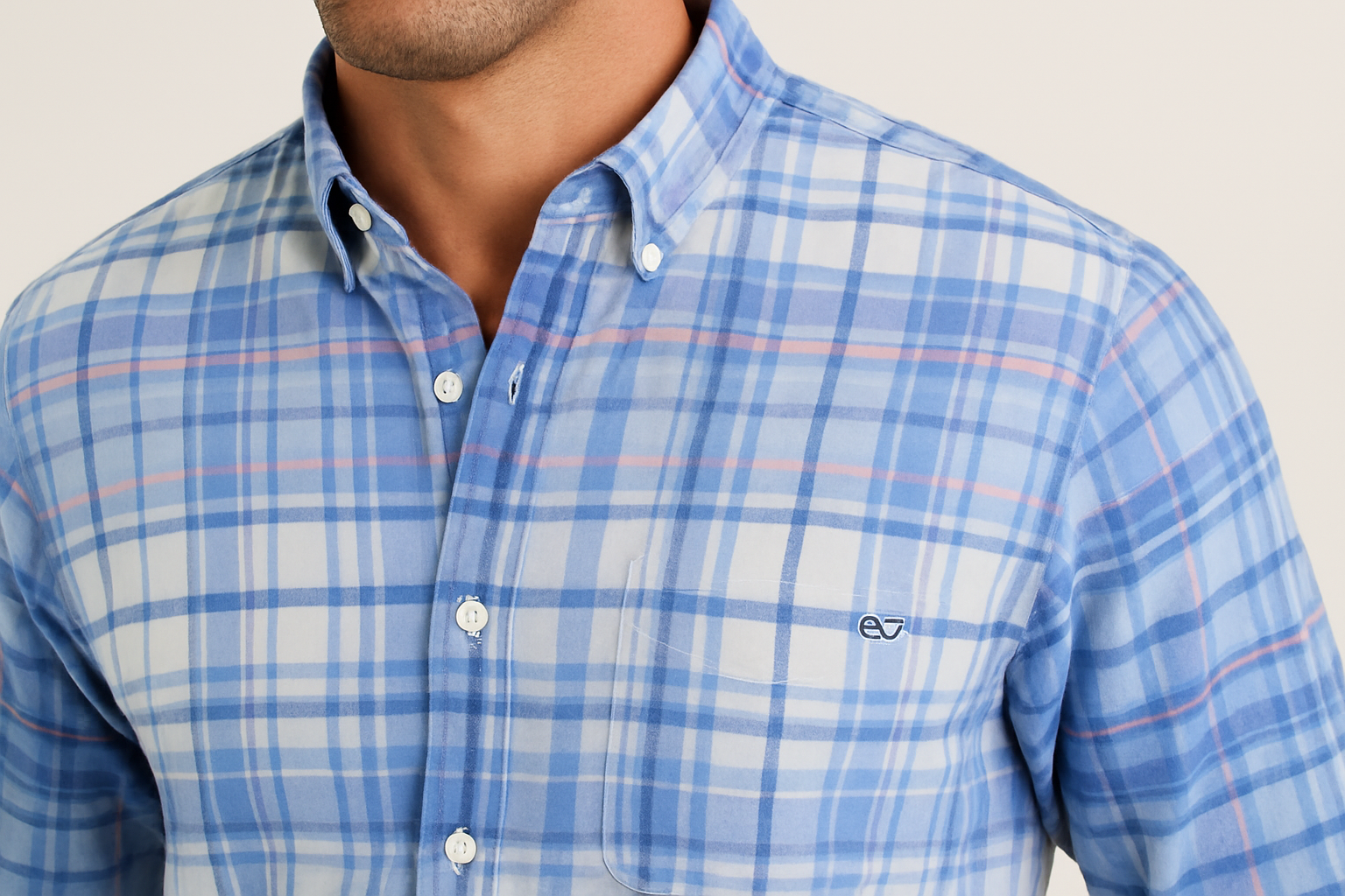 Imagen 5 - Detalle del pecho y bolsillo