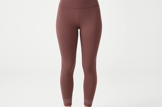 Leggings Fabletics color medio con bordado hindú gris
