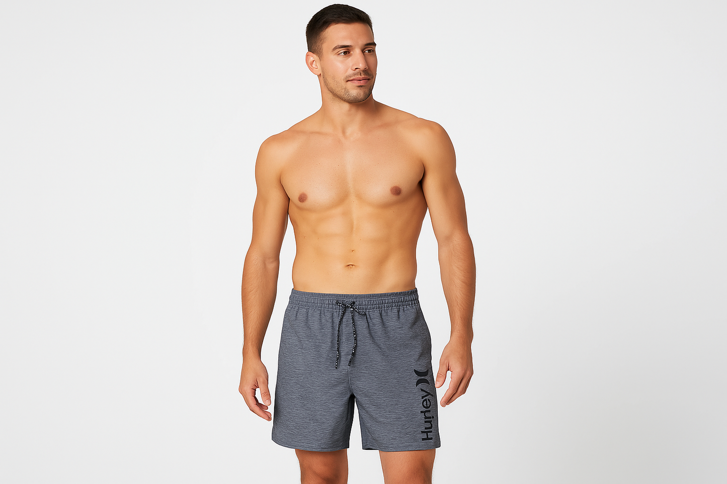 Look 1 - Pose confiada sin camisa