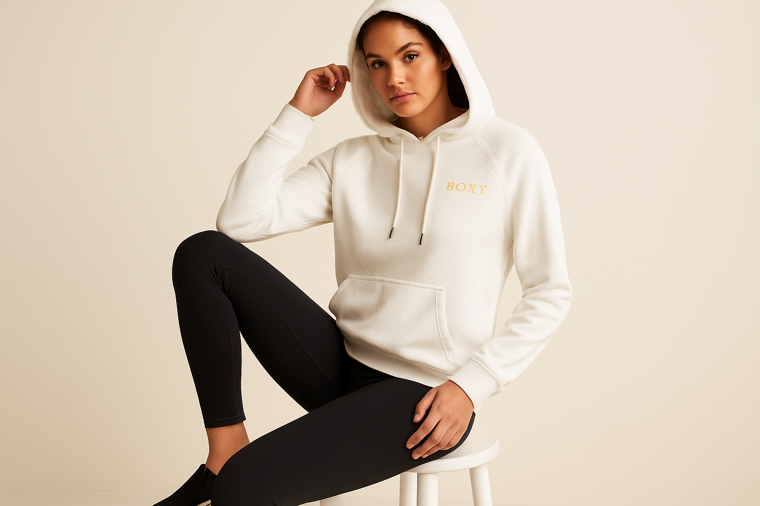 Look 6: Cozy casual sentada