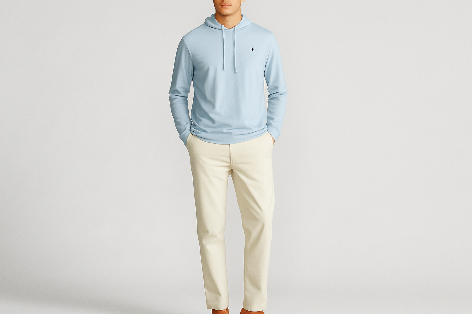 Look 6: Hoodie Polo Ralph Lauren con chinos blancos - Estilo sophisticated preppy