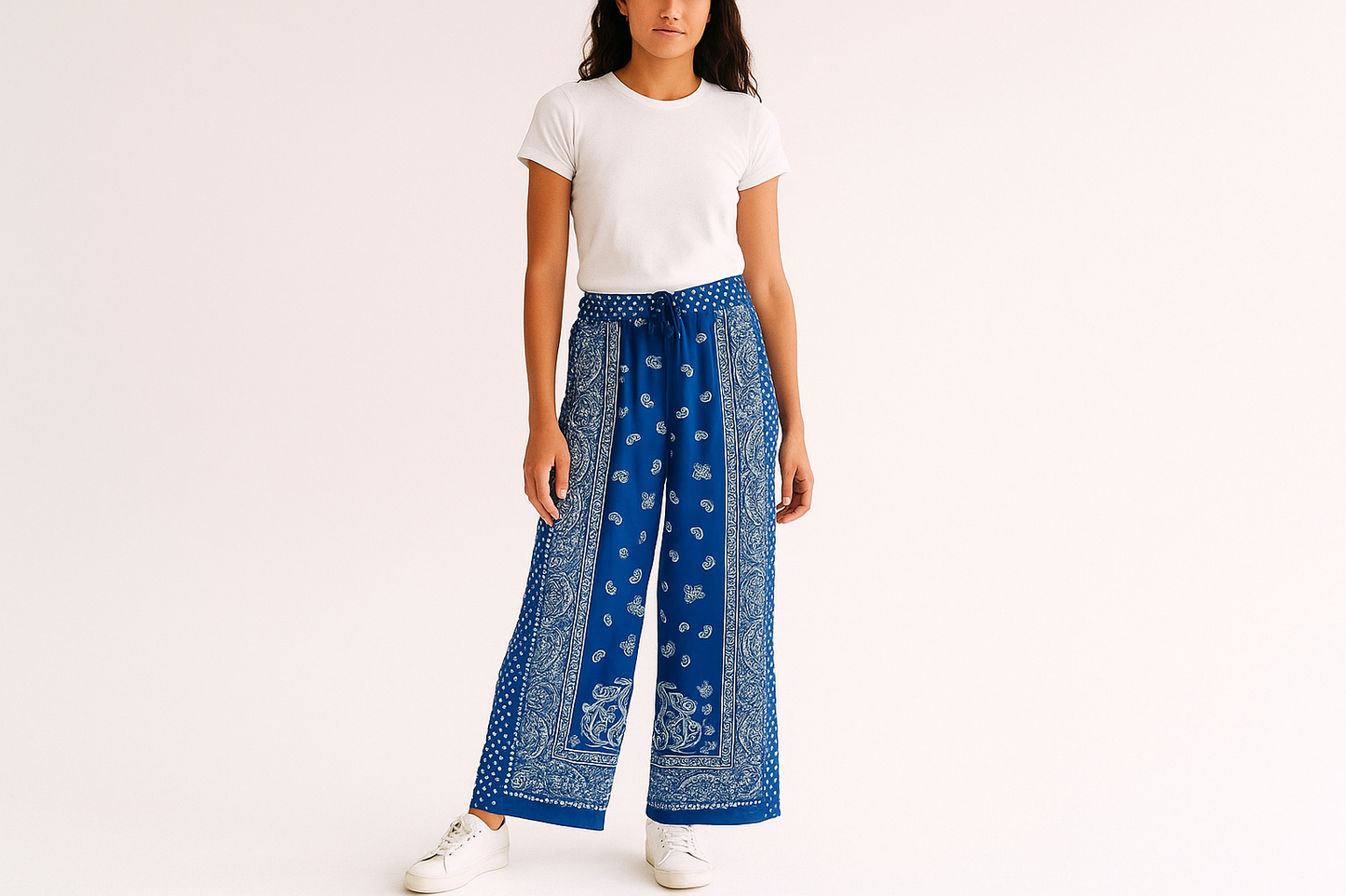 Look casual con camiseta blanca