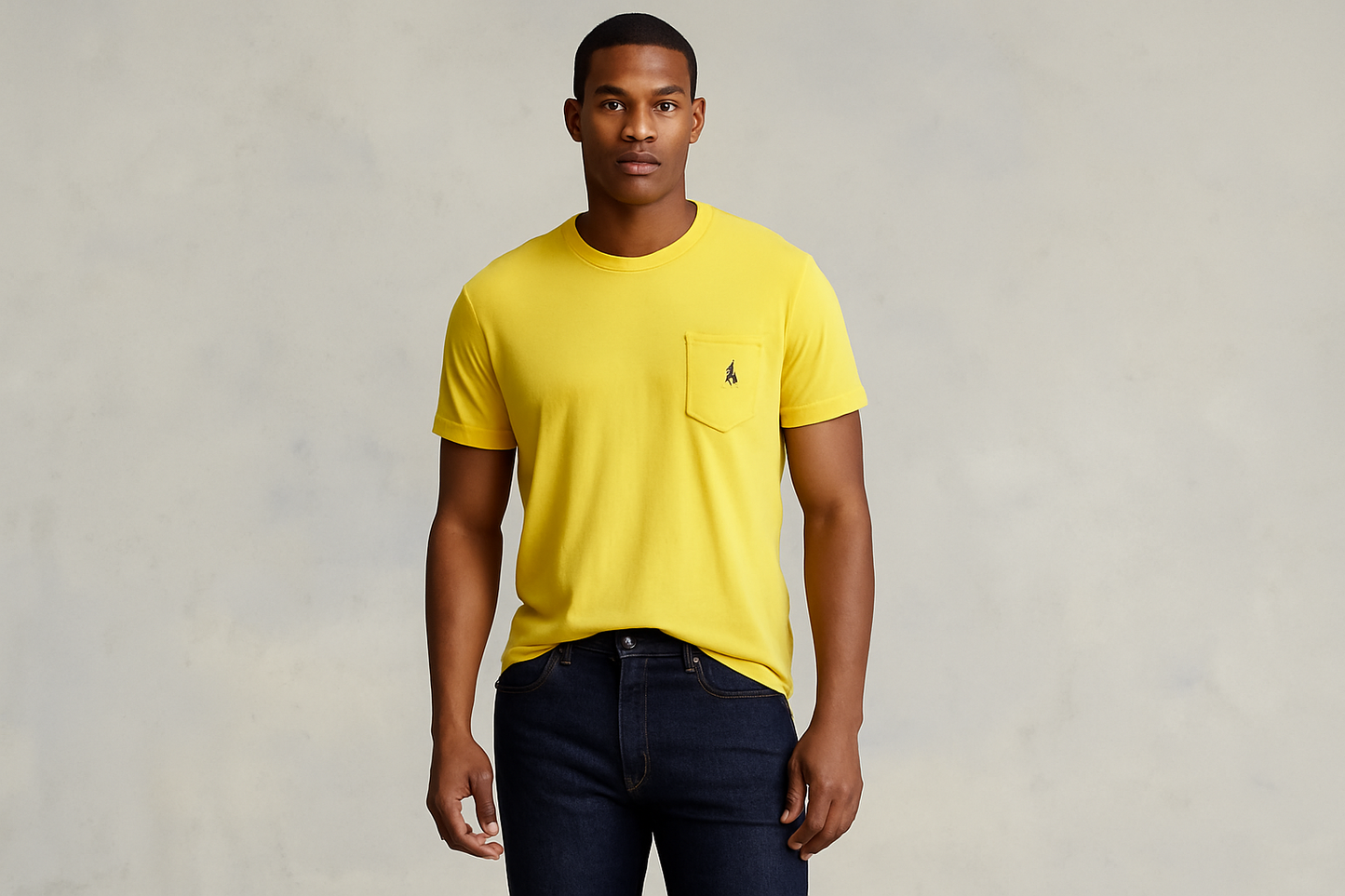 Look casual con jeans oscuros